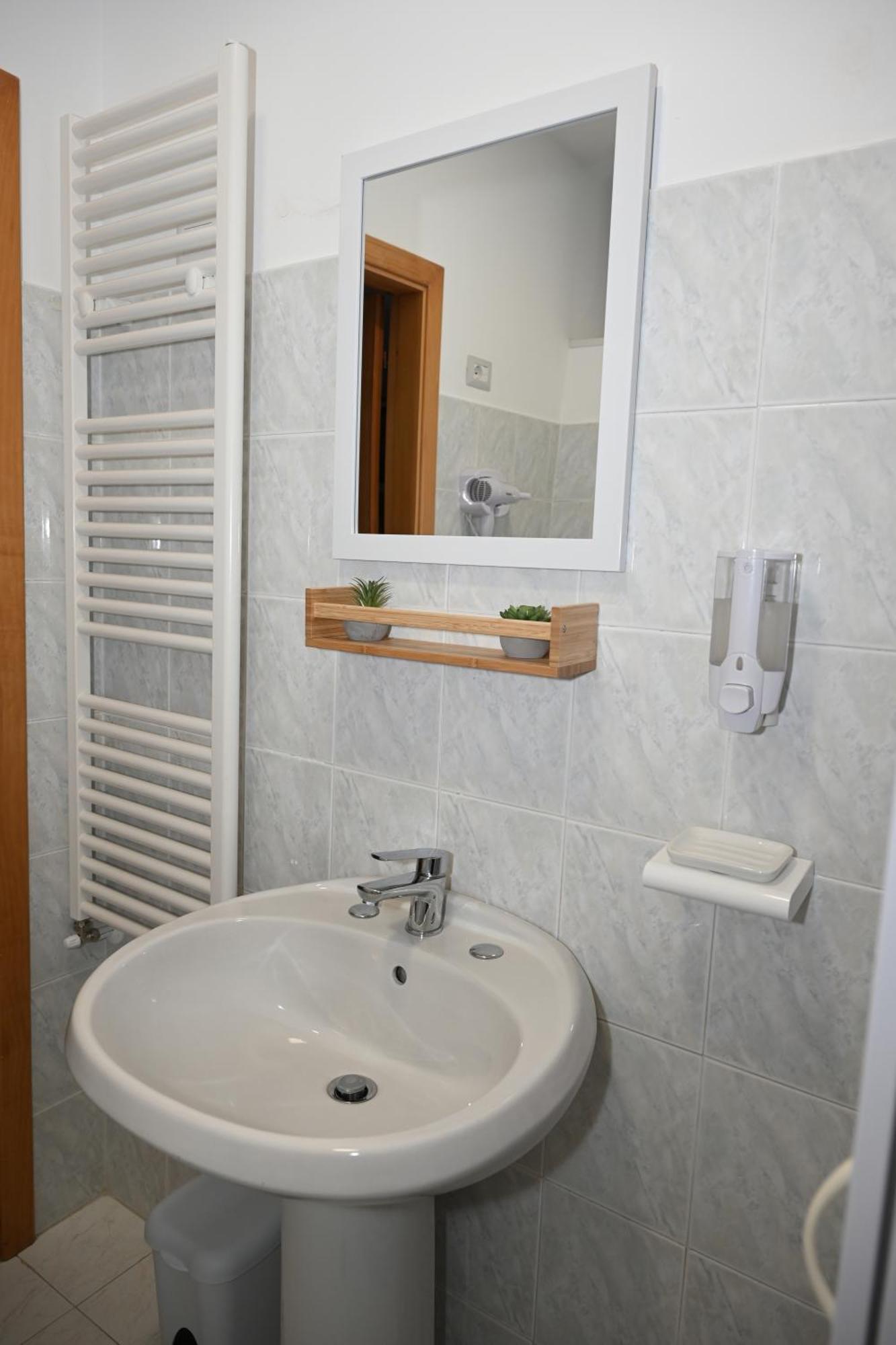 Karlin'S House Anzi - Albergo Diffuso Zewnętrze zdjęcie