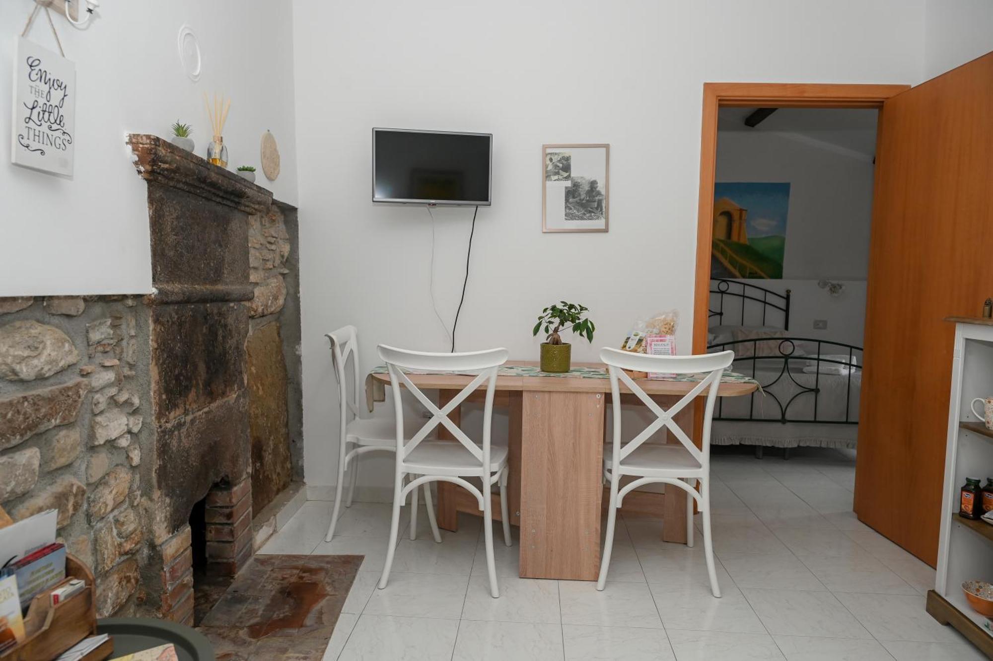 Karlin'S House Anzi - Albergo Diffuso Zewnętrze zdjęcie
